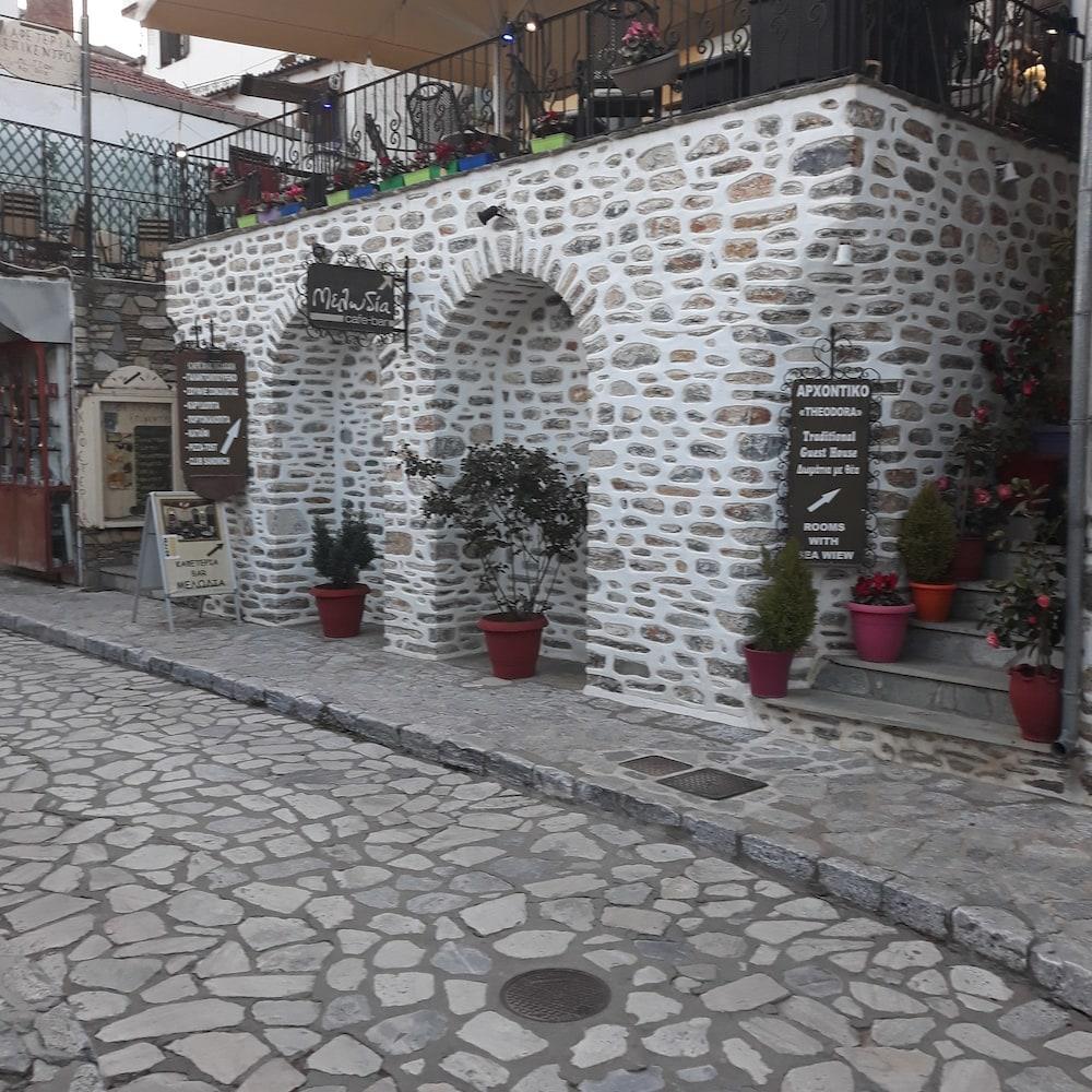 מלון מקריניצה Mansion Theodora מראה חיצוני תמונה